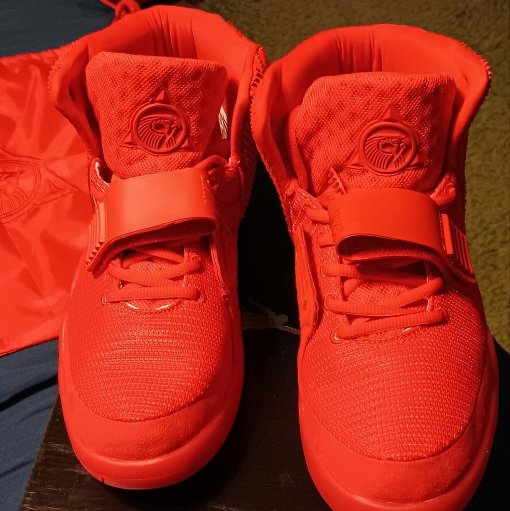 Nike red October these are brand new no box but do have the bust bag